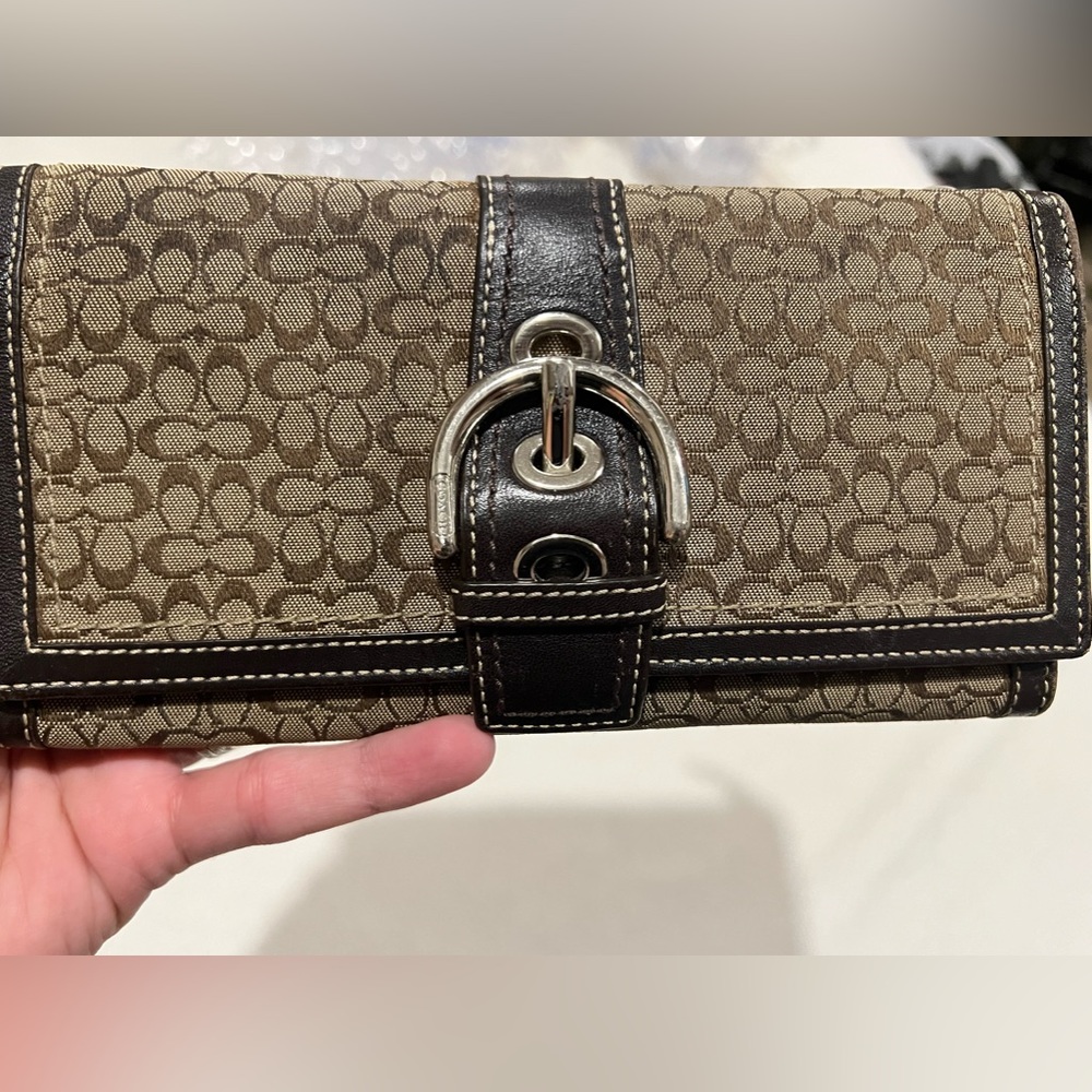 Authentic Rare Coach Jaquard Trifold Checkbook Wallet